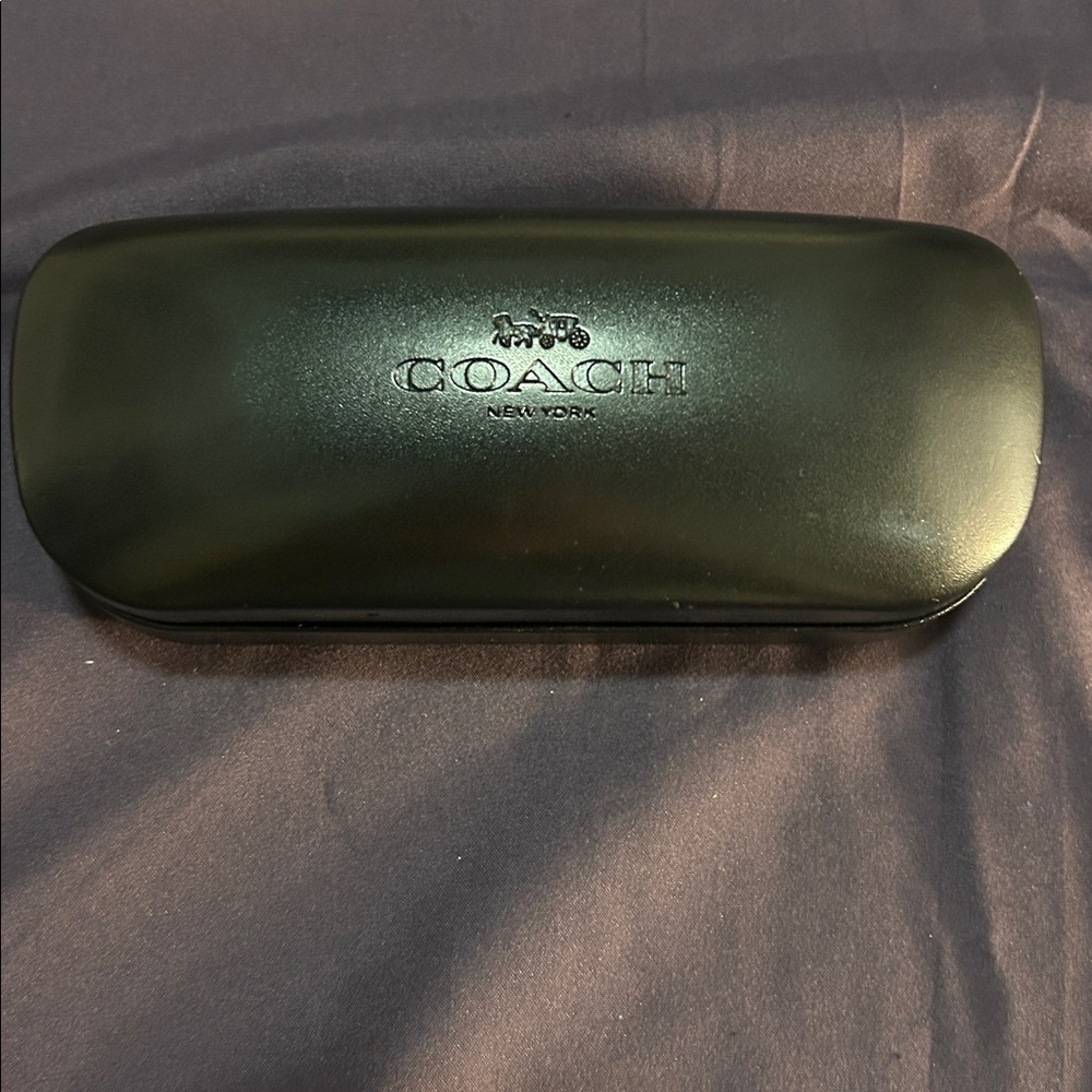 BOGO Coach sunglasses with case - read below - Picture 5 of 5